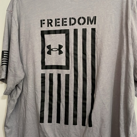 Men's gray UNDER ARMOUR "Freedom" loose fit t-shirt. Size XXL - Picture 5 of 5